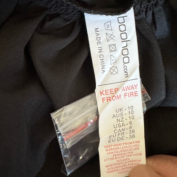 BNWT Boohoo Extreme Ruffle Tiered Hem Smock Dress - Picture 9 of 10